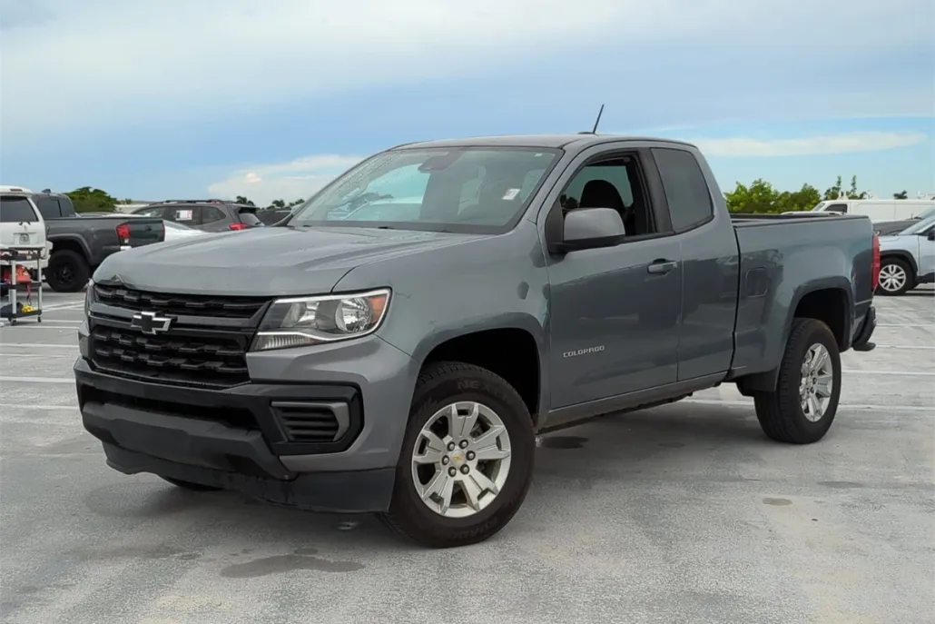 2022 Chevrolet Colorado LT photo 1