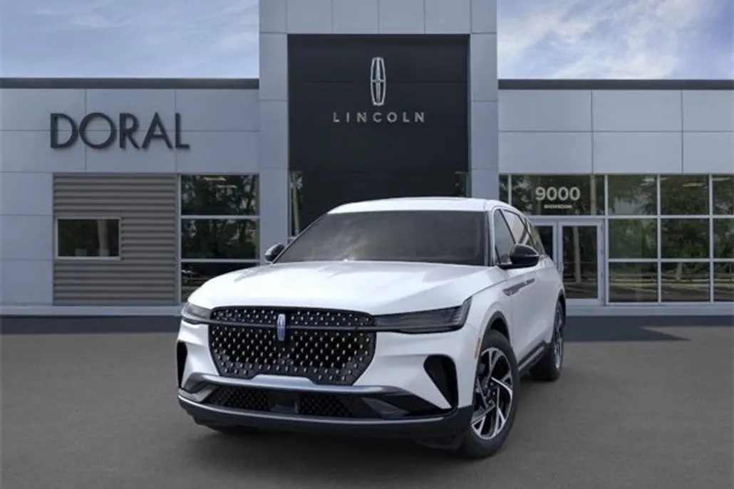 2025 Lincoln Nautilus Premiere photo 1