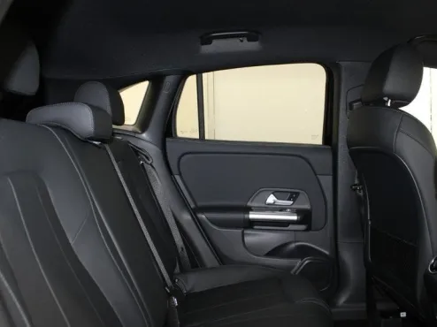 2025 Mercedes Benz GLA 250 4MATIC photo 4