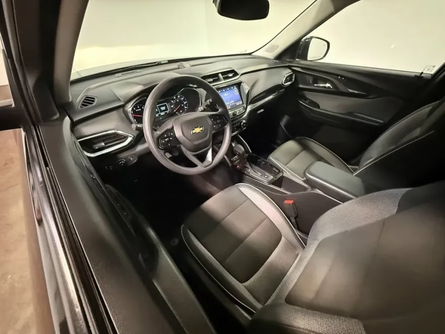 2022 Chevrolet Trailblazer LT photo 1
