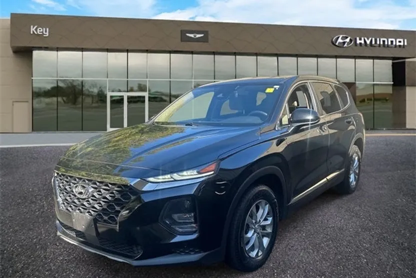 2019 Hyundai Santa Fe SE photo 1