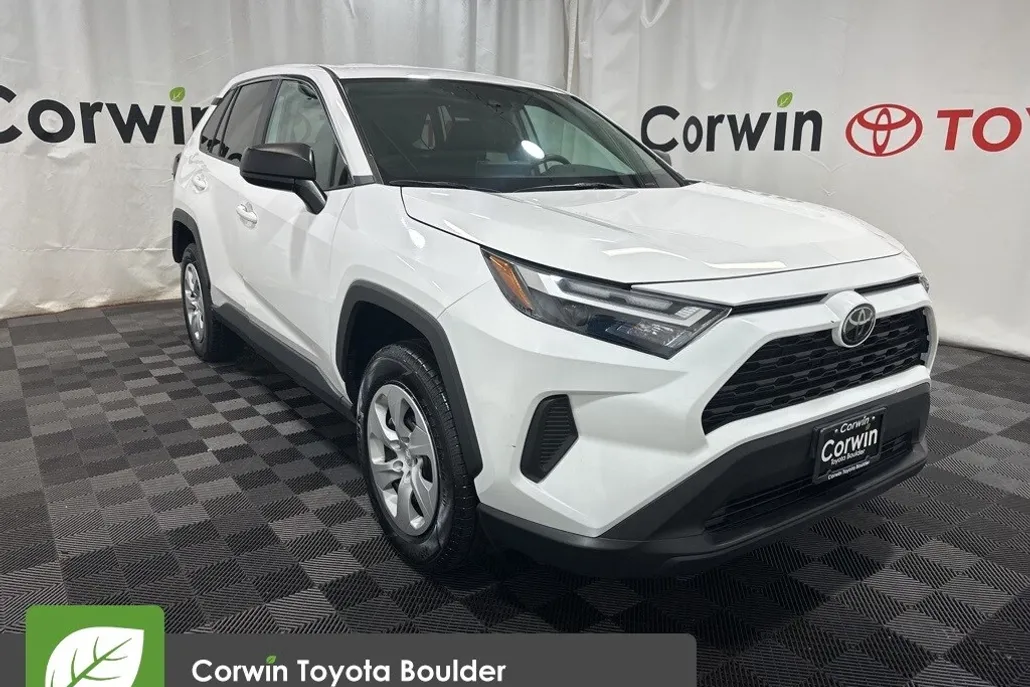 2024 Toyota RAV4 LE photo 1