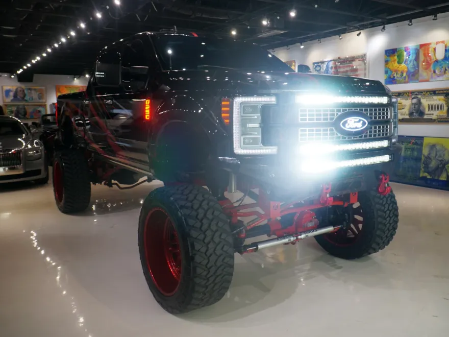 2019 Ford F-250 Platinum photo 1