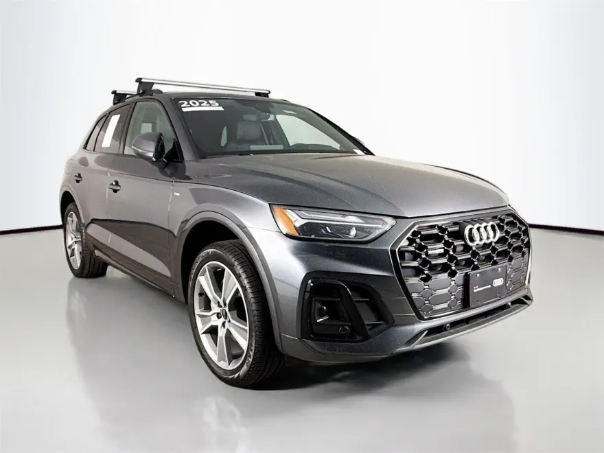 2025 Audi Q5 S line Premium photo 1