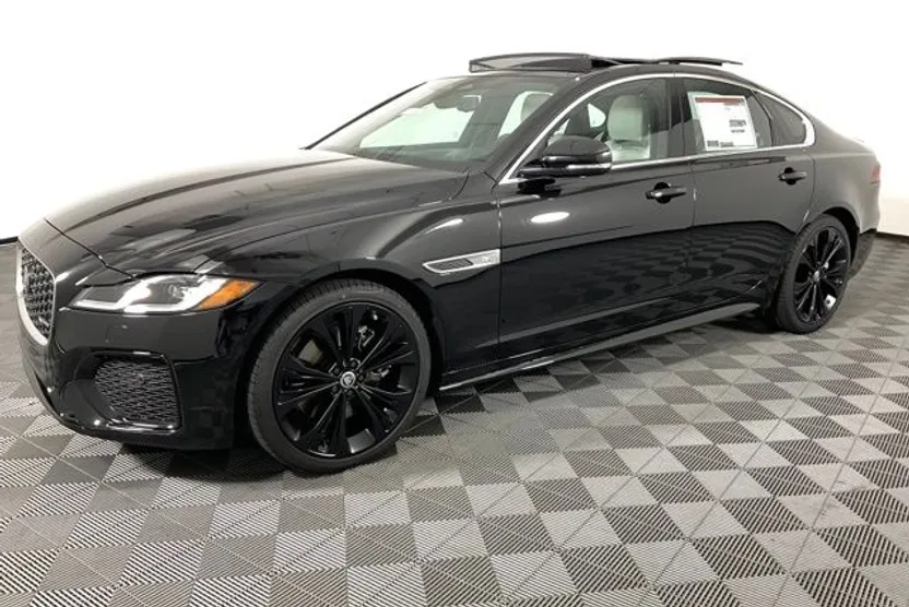 2024 Jaguar XF P300 R-Dynamic SE AWD P300 R-Dynamic SE photo 1