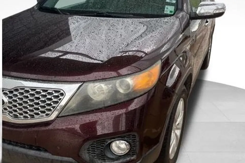 2011 Kia Sorento EX photo 1