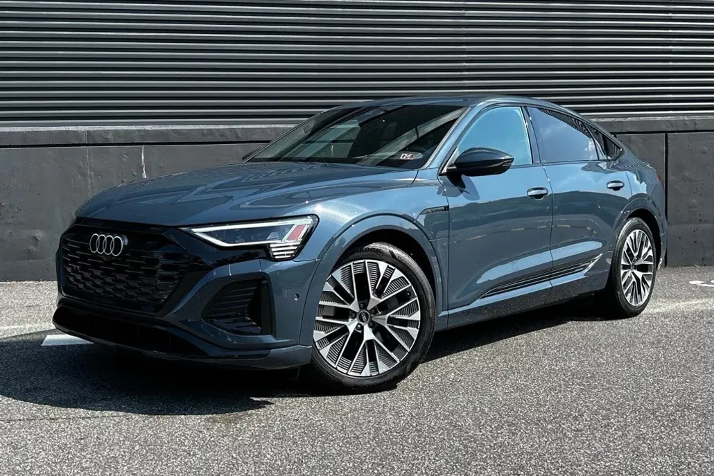 2024 Audi Q8 E-tron line Prestige photo 1