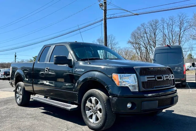 2014 Ford F-150 STX photo 1
