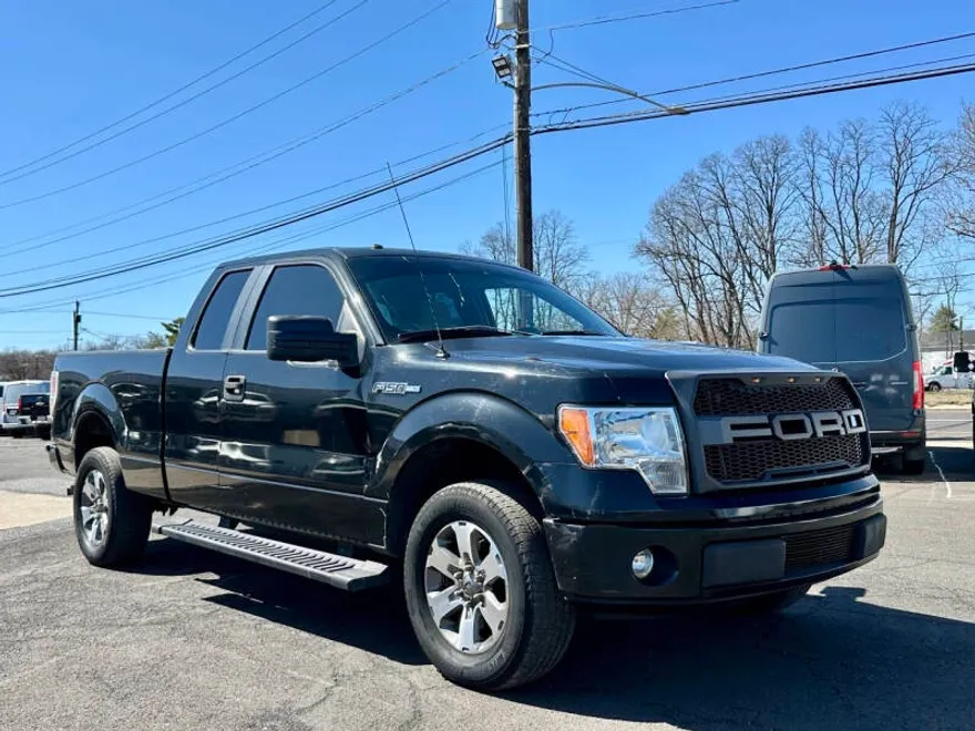 2014 Ford F-150 STX photo 1