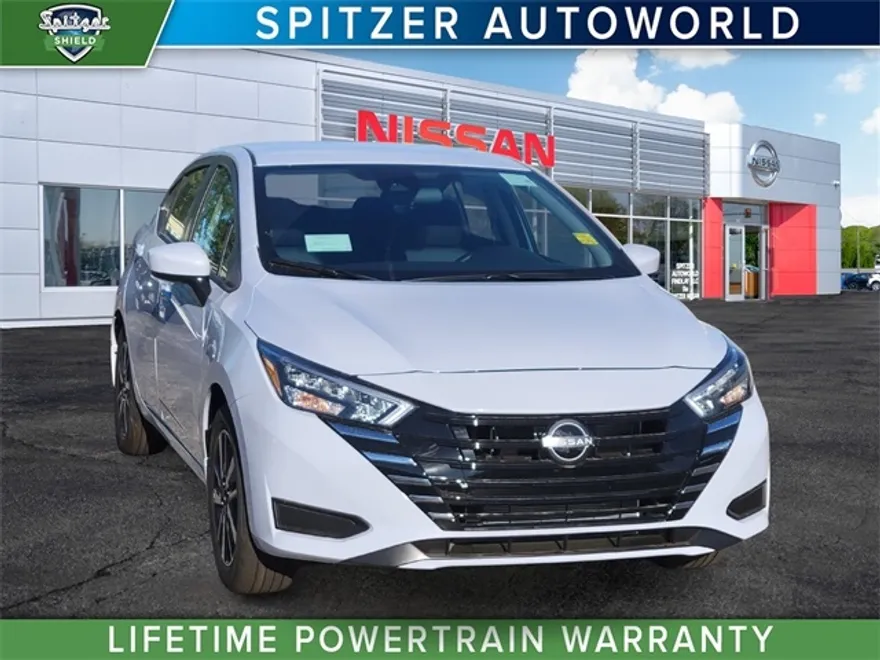 2025 Nissan Versa SV photo 1