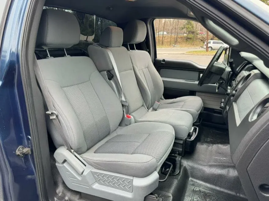 2014 Ford F-150 XL photo 16