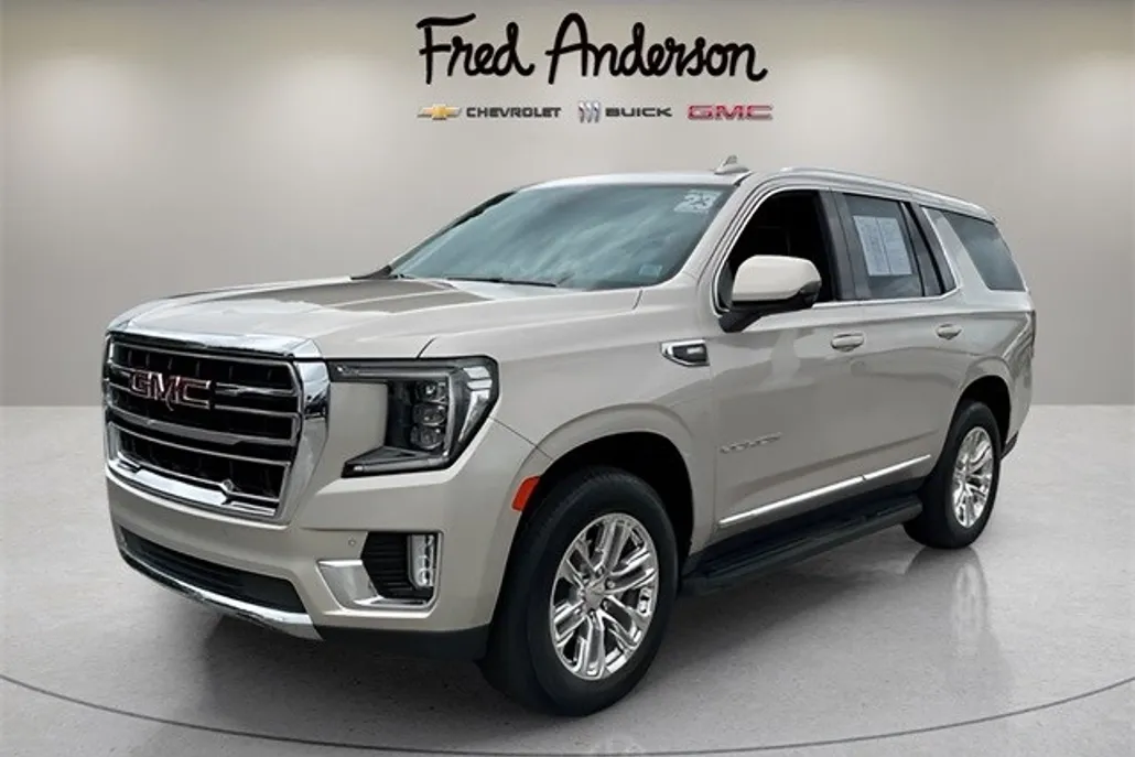 2023 Gmc Yukon SLT photo 1