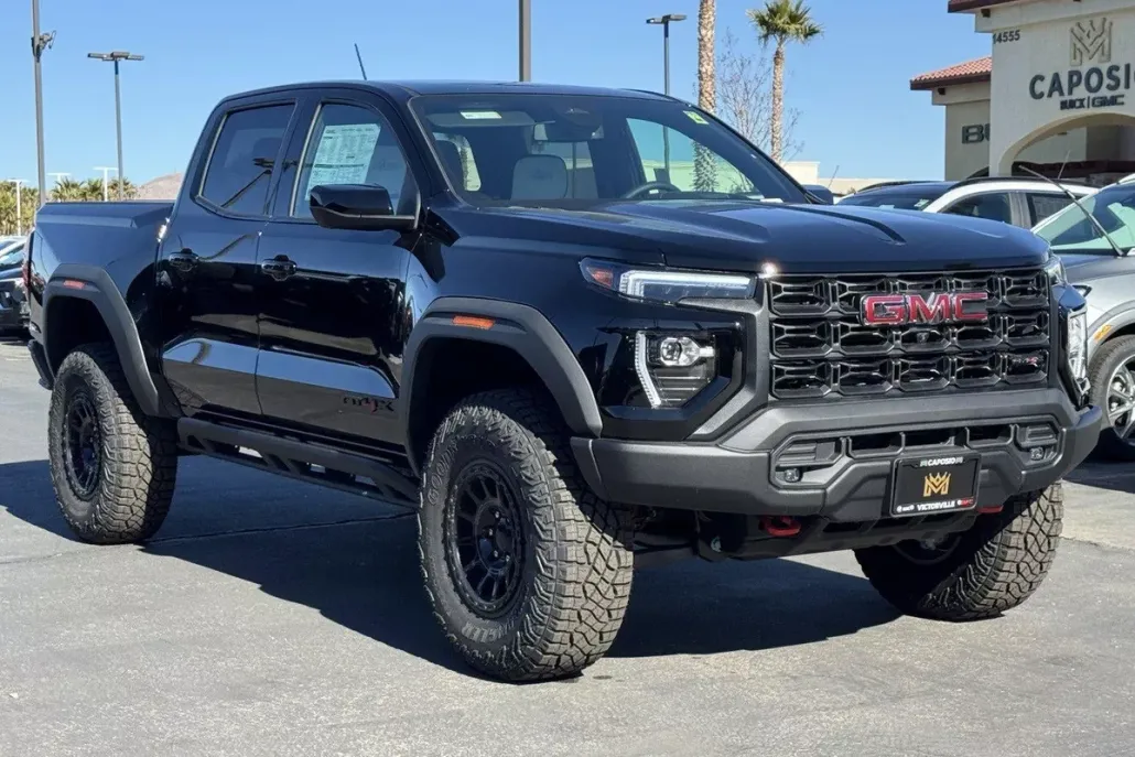 2024 Gmc Canyon AT4X photo 1
