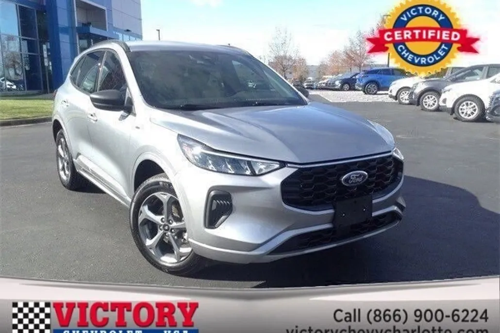 2024 Ford Escape ST-Line photo 1