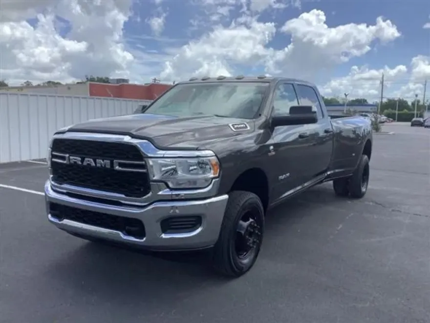 2020 Ram 3500 Tradesman photo 1