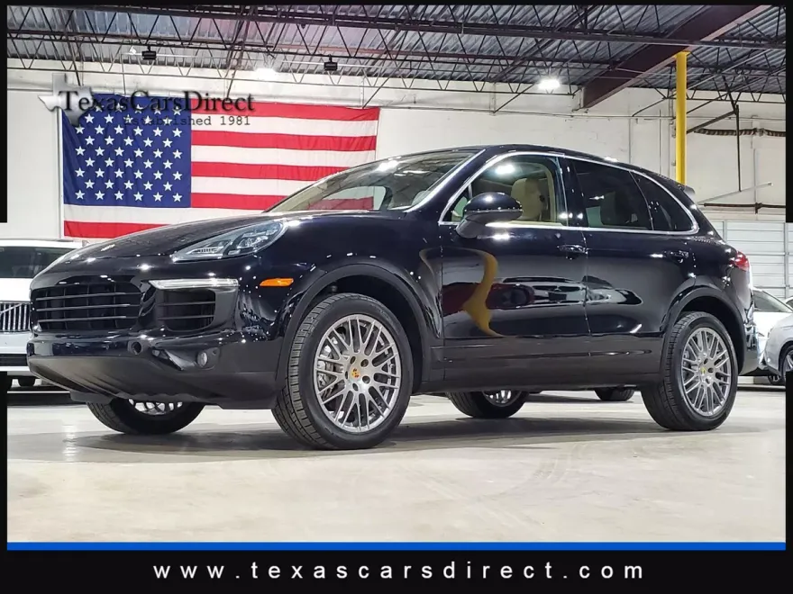 2016 Porsche Cayenne S photo 1