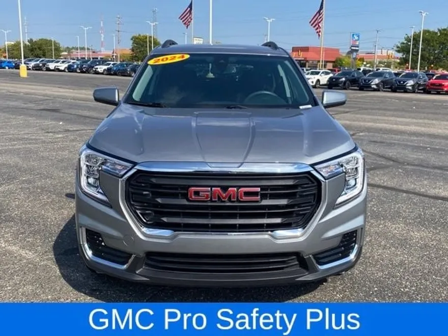 2024 Gmc Terrain SLE photo 1