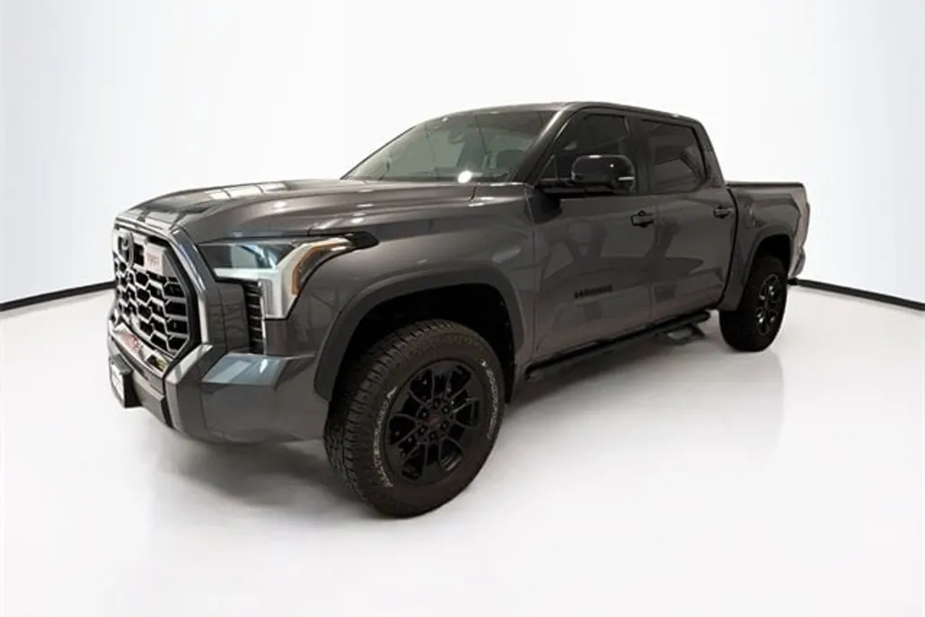2024 Toyota Tundra Limited photo 1