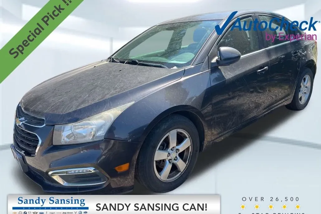 2015 Chevrolet Cruze LT photo 1