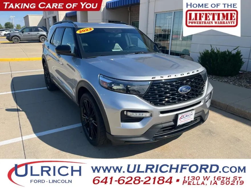 2022 Ford Explorer ST-Line photo 1