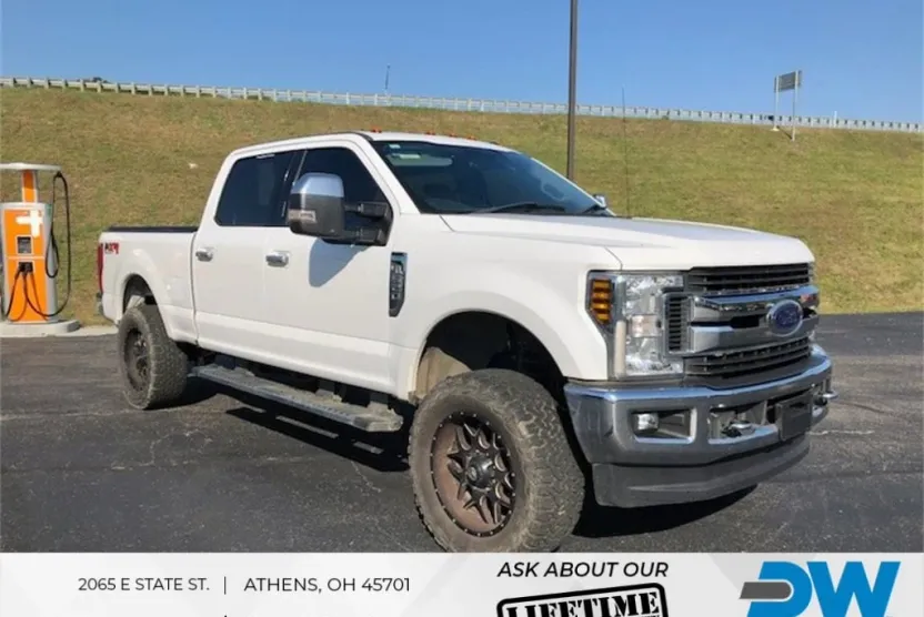 2018 Ford F-250 Lariat photo 1