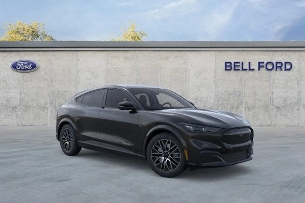 2025 Ford Mustang Mach-E Premium photo 1