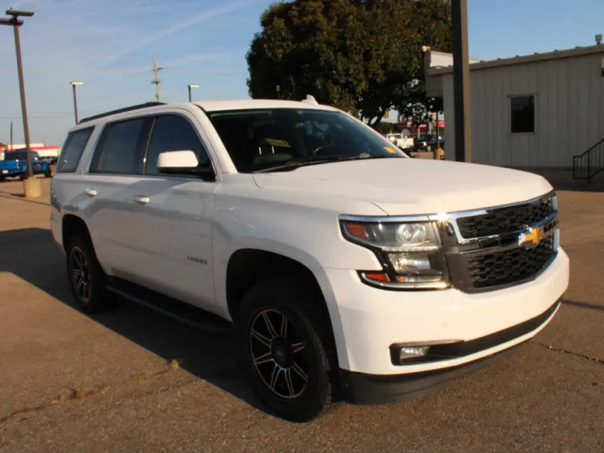 2020 Chevrolet Tahoe LT photo 1