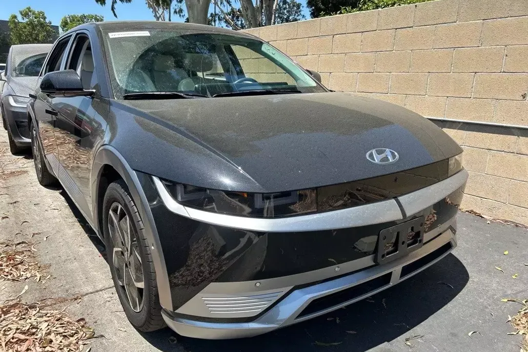 2024 Hyundai Ioniq 5 Limited photo 1