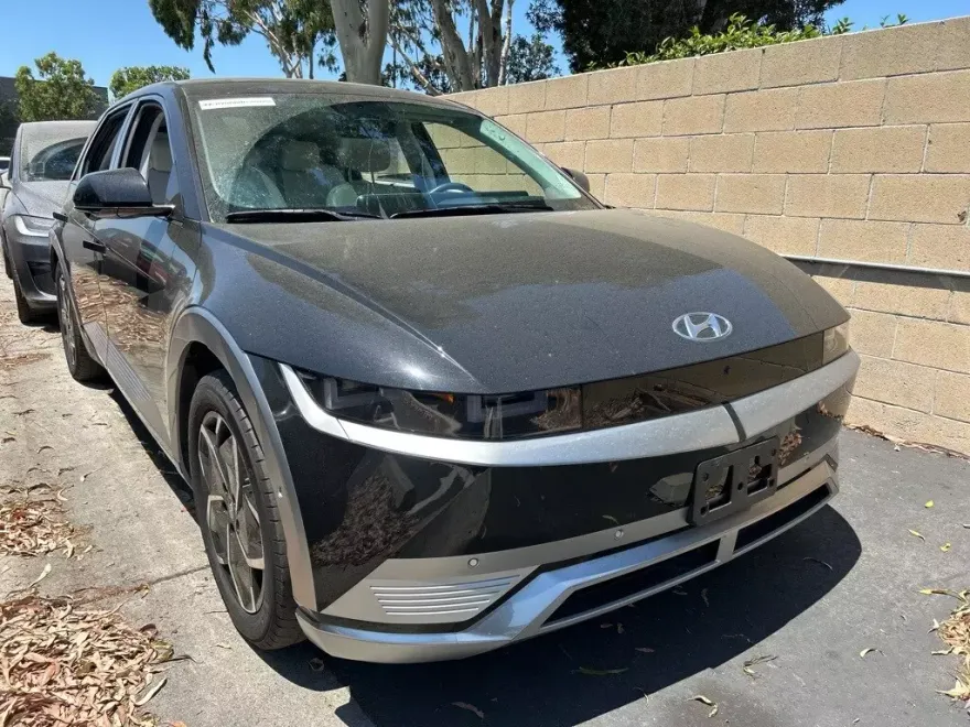 2024 Hyundai Ioniq 5 Limited photo 1