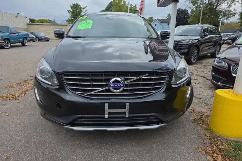 2017 Volvo XC60 T6 Inscription photo 1
