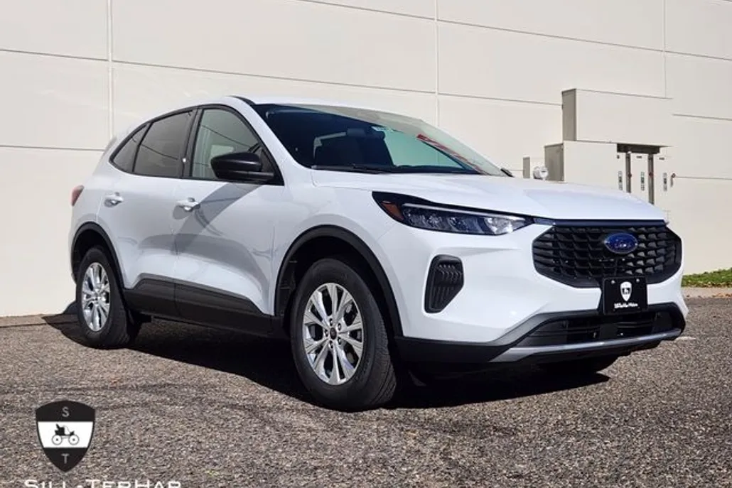 2026 Ford Escape Active photo 1
