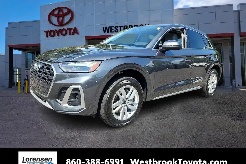 2022 Audi Q5 S line Premium photo 1