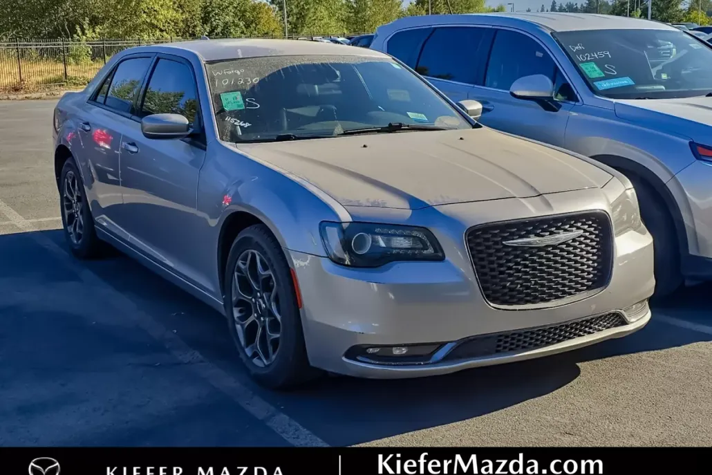 2018 Chrysler 300 S photo 1