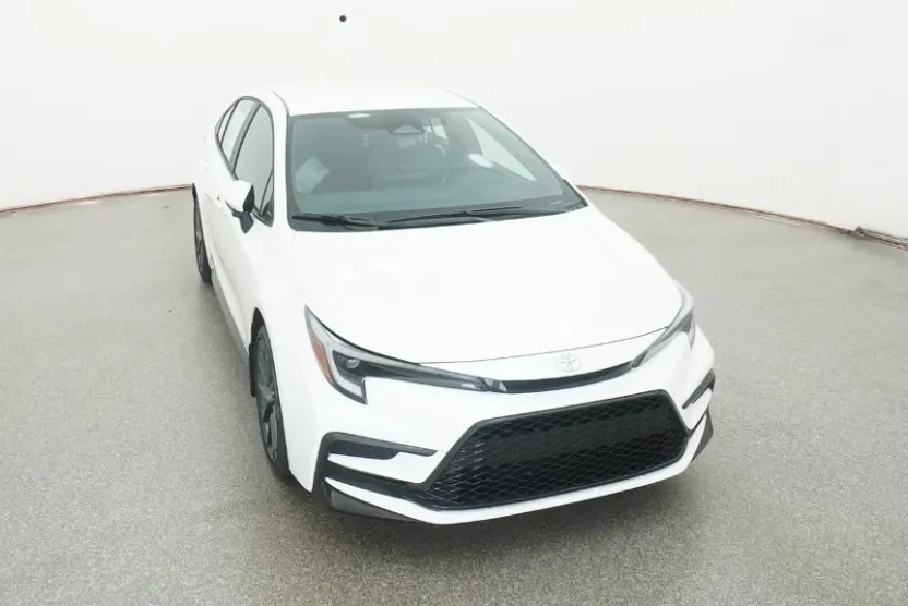 2026 Toyota Corolla SE photo 1