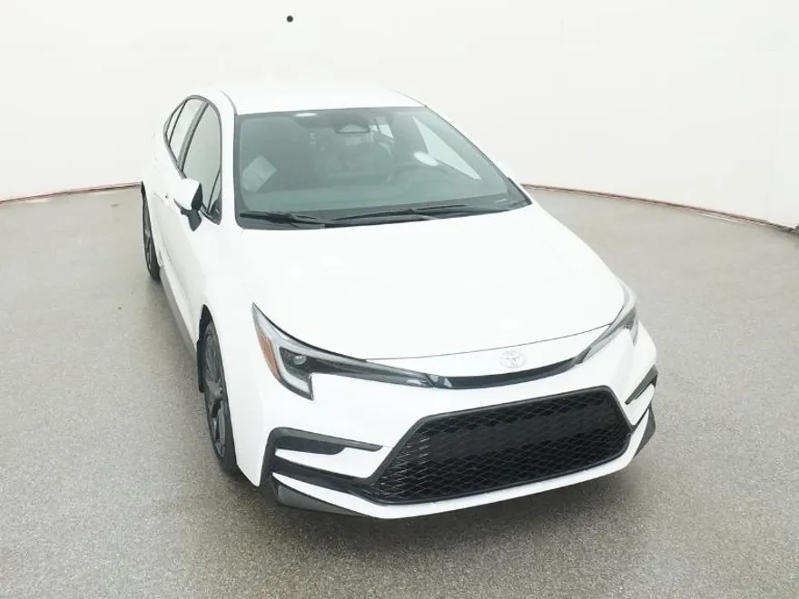2026 Toyota Corolla SE photo 1