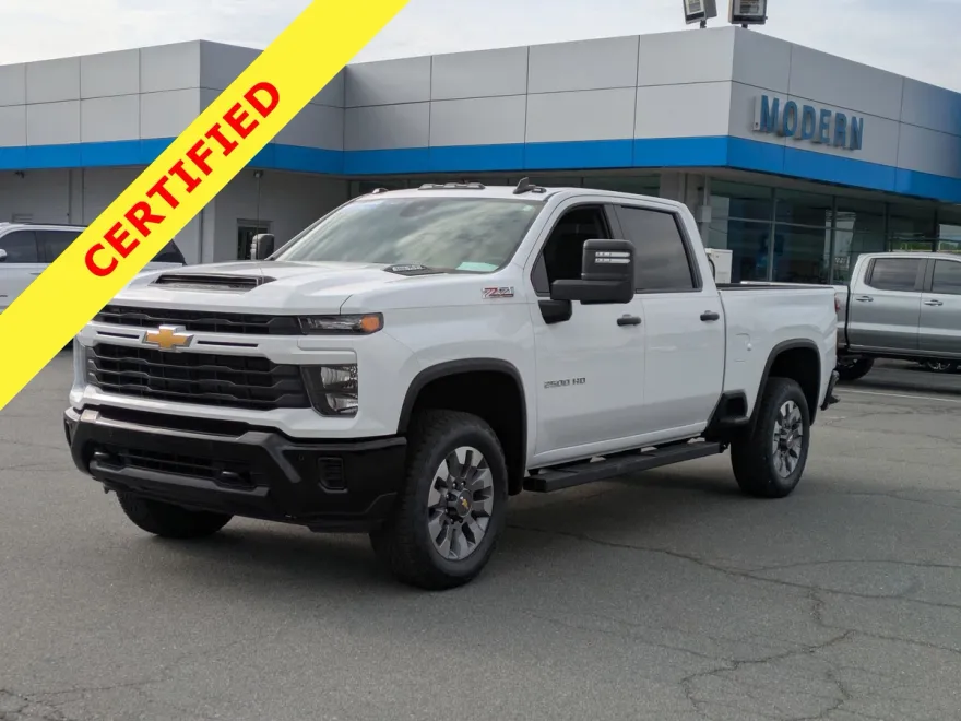 2025 Chevrolet Silverado 2500HD Custom photo 1