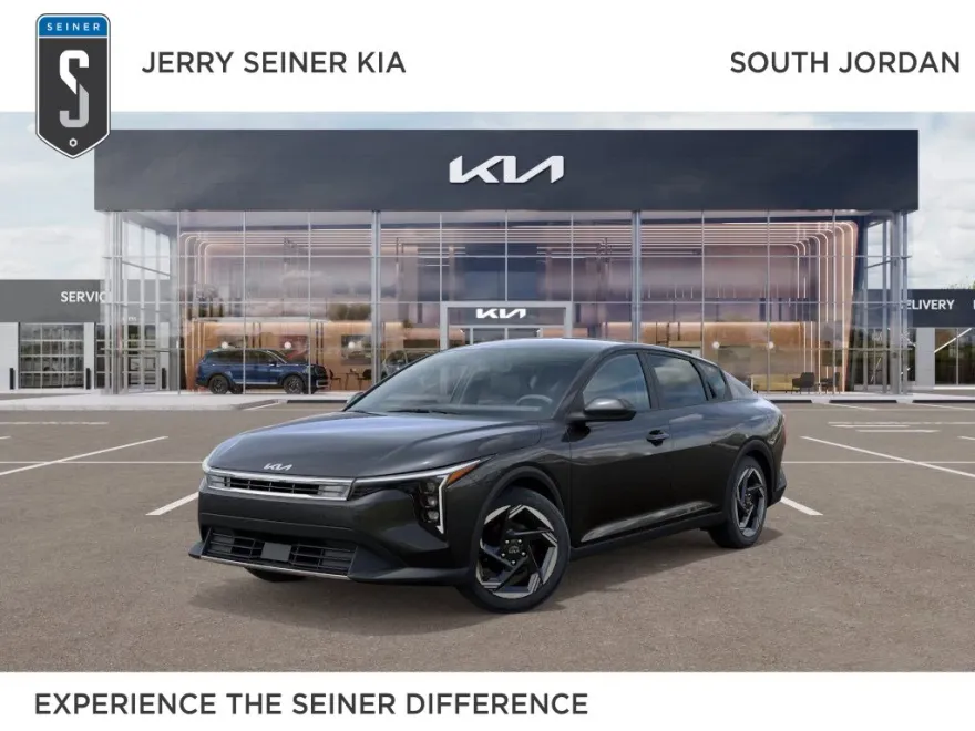 2025 Kia K4 EX photo 1