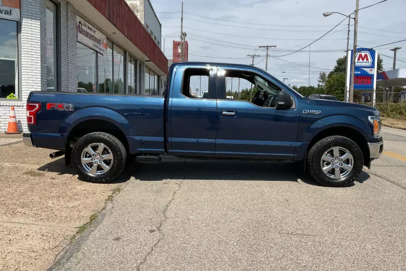 2018 Ford F-150 FX4 photo 1