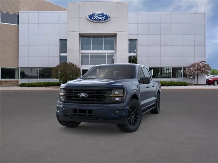 2025 Ford F-150 XLT photo 1