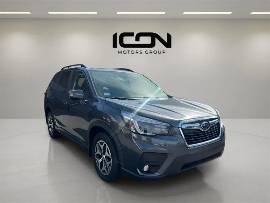 2021 Subaru Forester Premium photo 1
