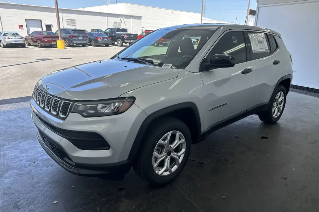 2025 Jeep Compass Sport photo 1