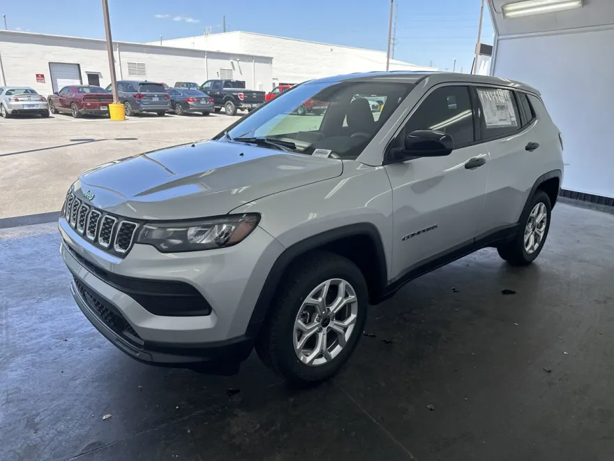 2025 Jeep Compass Sport photo 1