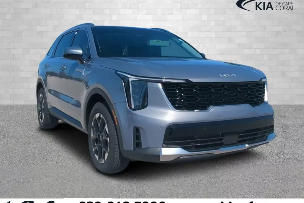 2024 Kia Sorento S photo 1