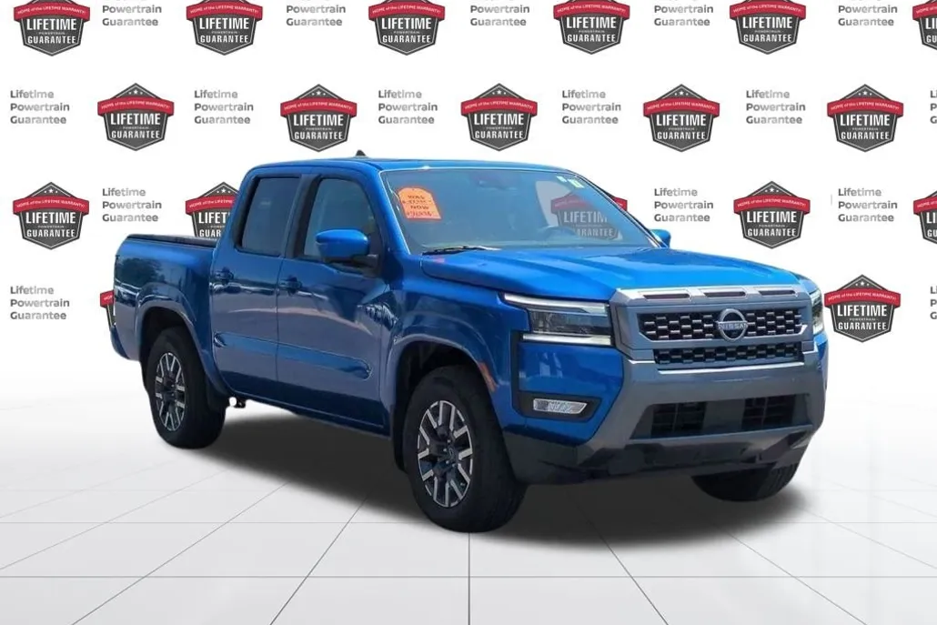 2025 Nissan Frontier SL photo 1
