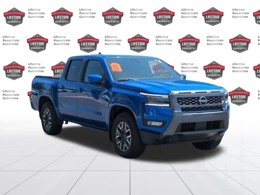 2025 Nissan Frontier SL photo 1
