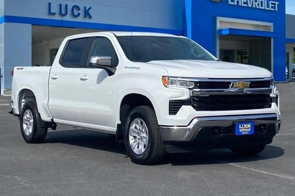 2025 Chevrolet Silverado 1500 LT photo 1