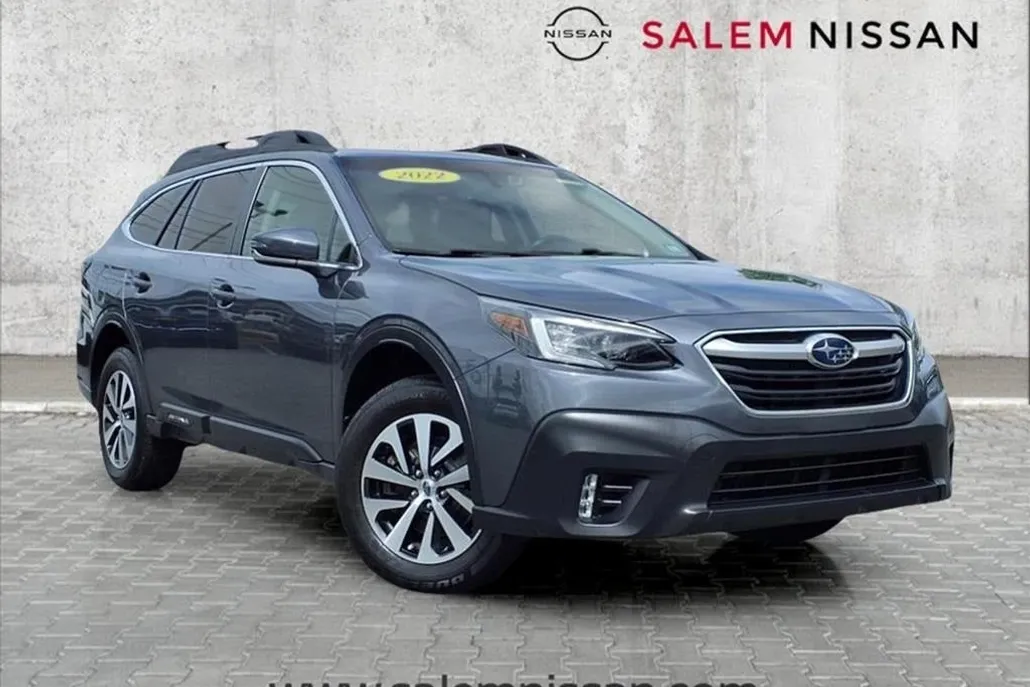 2022 Subaru Outback Premium photo 1
