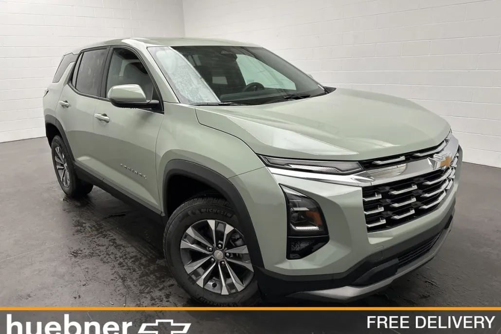 2026 Chevrolet Equinox LT photo 1