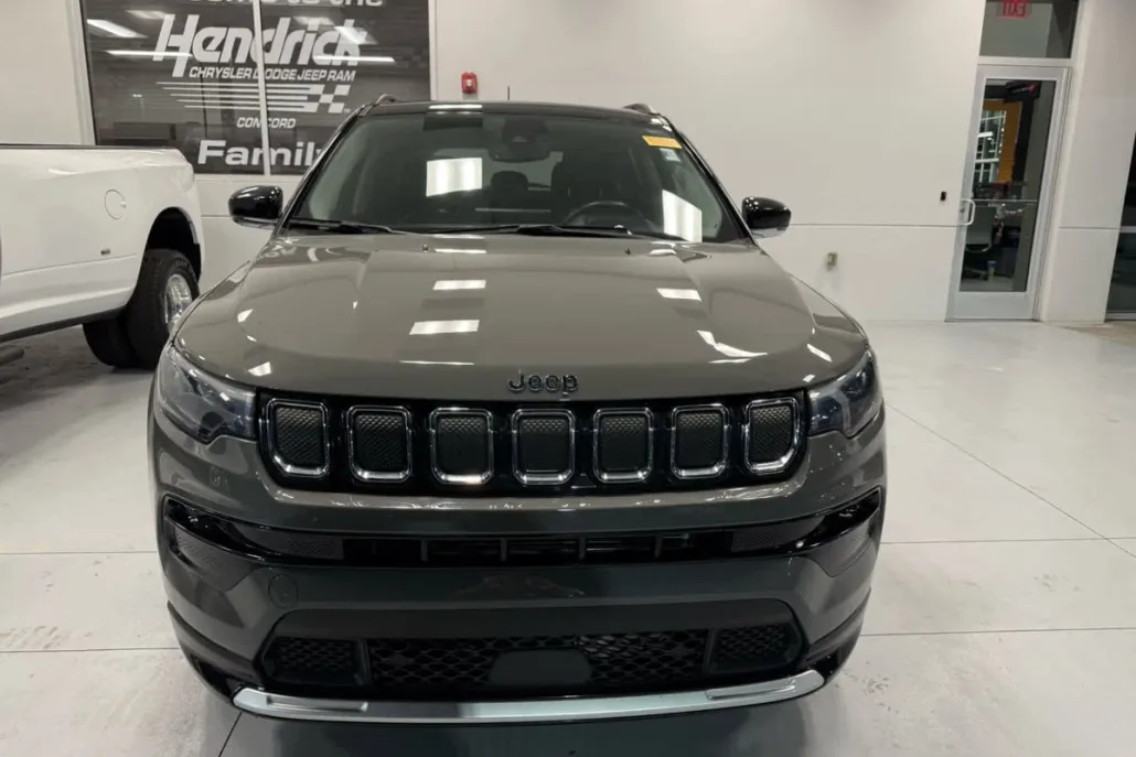 2022 Jeep Compass Limited photo 1