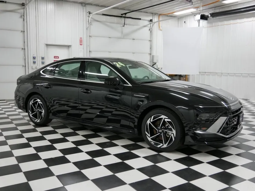 2024 Hyundai Sonata SEL Convenience photo 1
